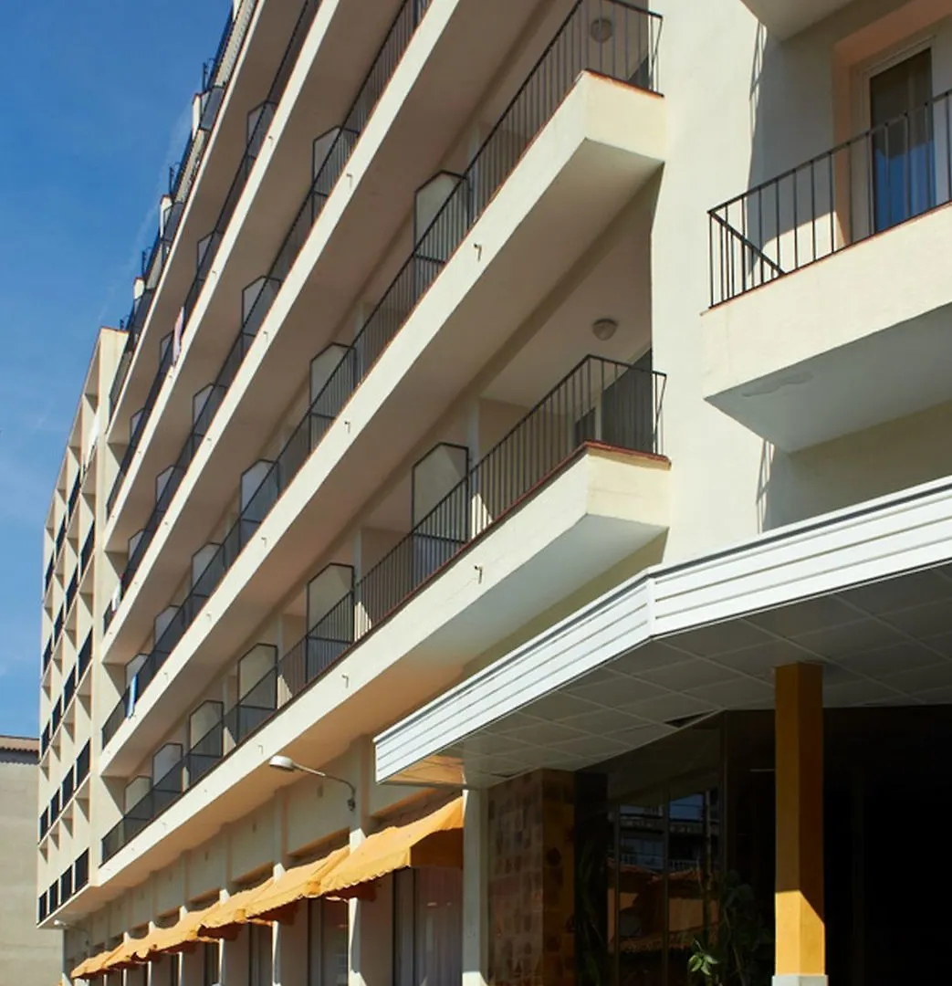 Hotel Lloret Santa Rosa By Pierre & Vacances Lloret de Mar Spanje