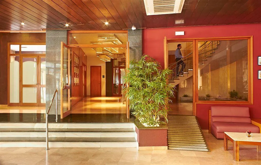 Hotel Lloret Santa Rosa By Pierre & Vacances Lloret de Mar 4*,