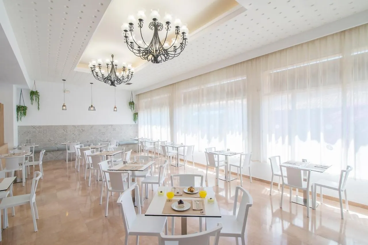 Hotel Lloret Santa Rosa By Pierre & Vacances Lloret de Mar