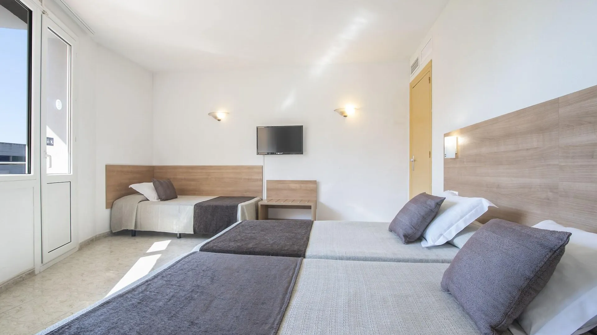 ****  Hotel Lloret Santa Rosa By Pierre & Vacances Lloret de Mar Spain